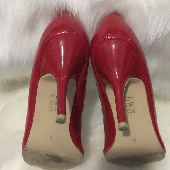 Peep-Toe Pump - Picture 5 of 7